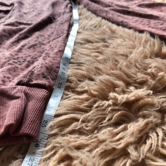 Sundry Leopard Cargo Joggers - Picture 11 of 11